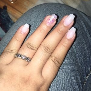 Pandora her majesty ring